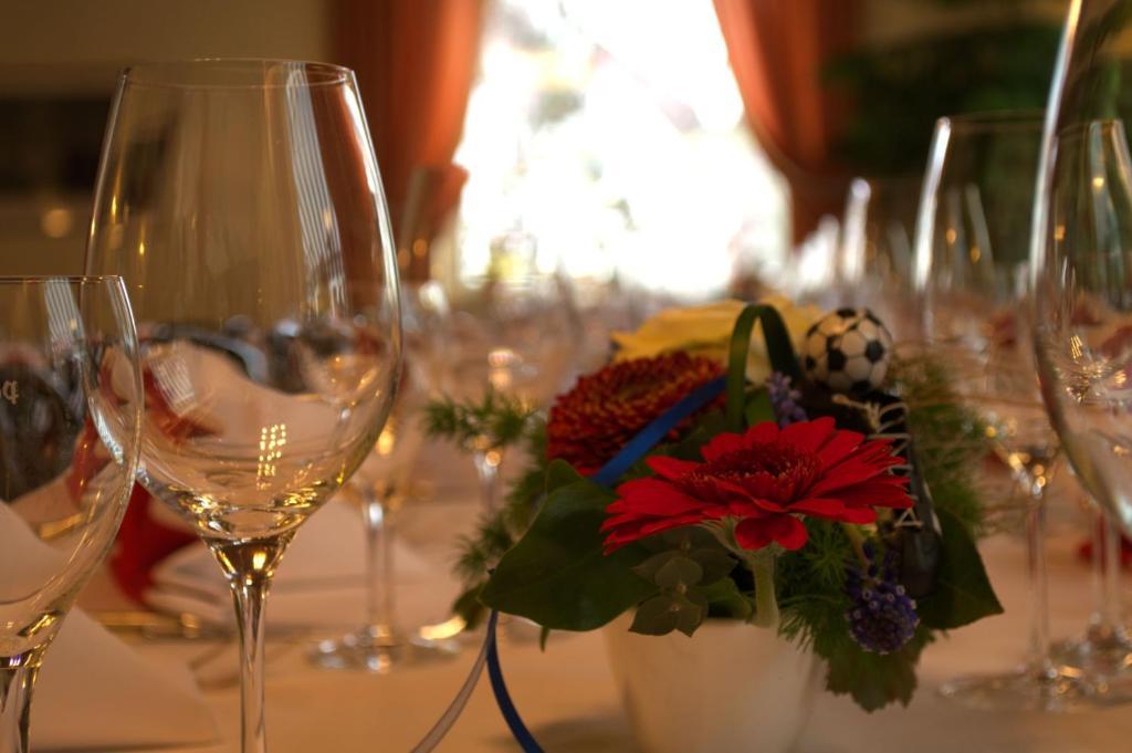 Hotel Restaurant Baeren Фройденштадт Экстерьер фото